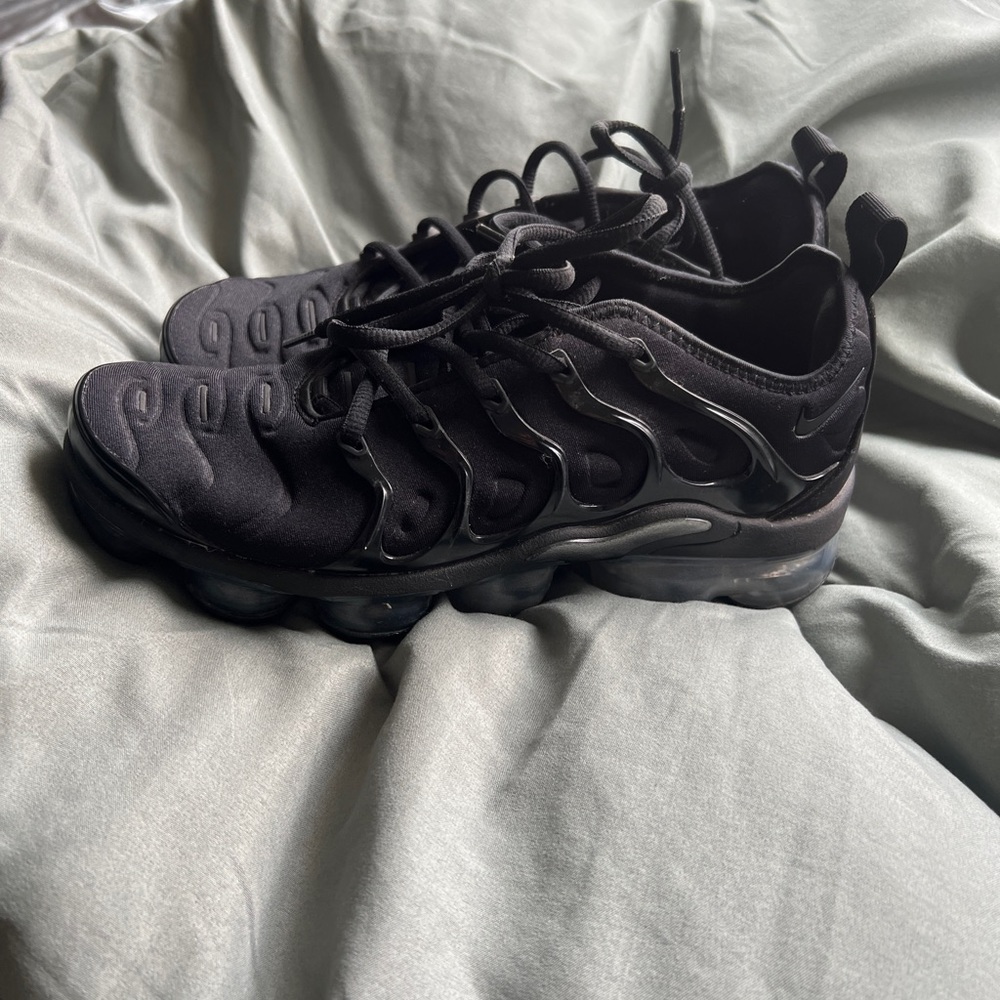 Nike Vapormax - Picture 1 of 4